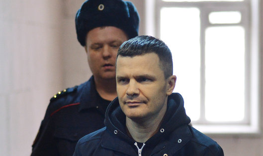 Председатель совета директоров аэропорта'Домодедово Дмитрий Каменщик в здании суда