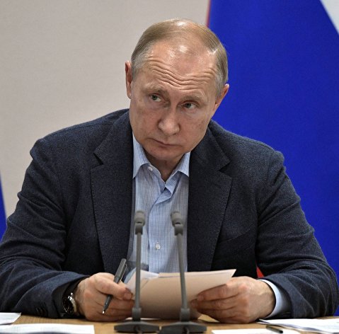 Путин: Совсем завинтить цены на топливо опасно