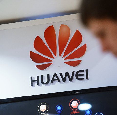 Huawei примет участие в тендере Минкомсвязи по закупке 360 тыс устройств с ОС "Аврора"