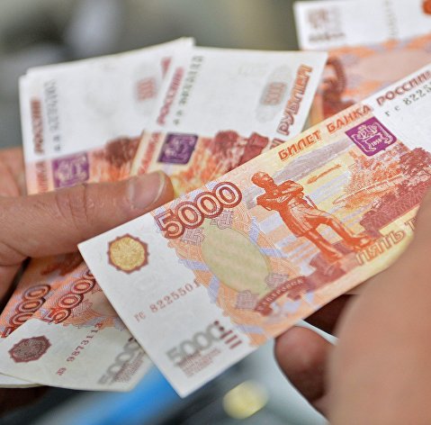 Банки за месяц реструктурировали компаниям кредиты на 502 млрд рублей